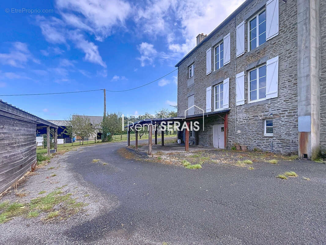 Maison à CONDE-SUR-NOIREAU