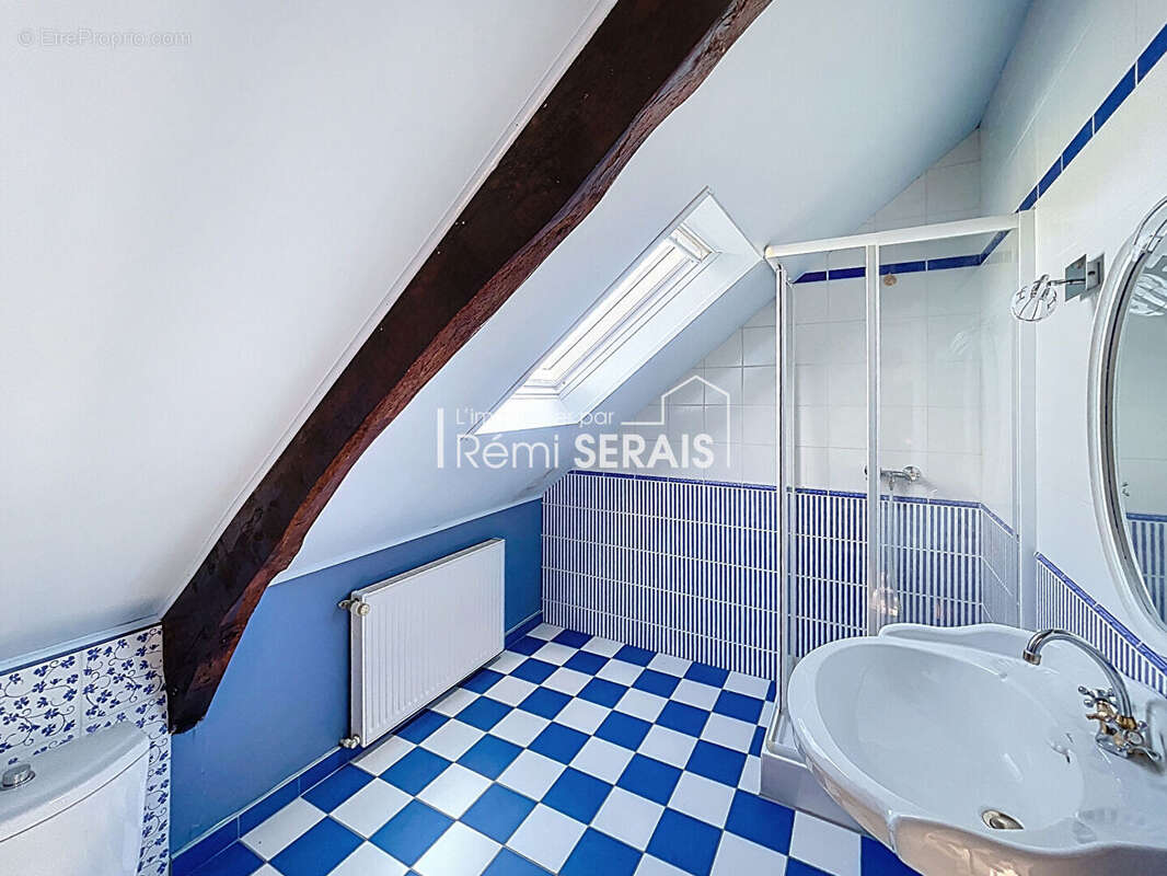 Maison à CONDE-SUR-NOIREAU