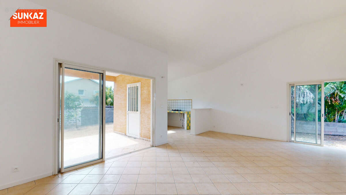 Maison à L&#039;ETANG-SALE