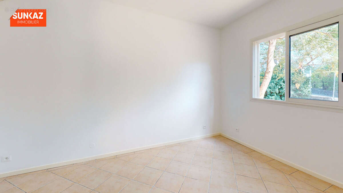 Maison à L&#039;ETANG-SALE