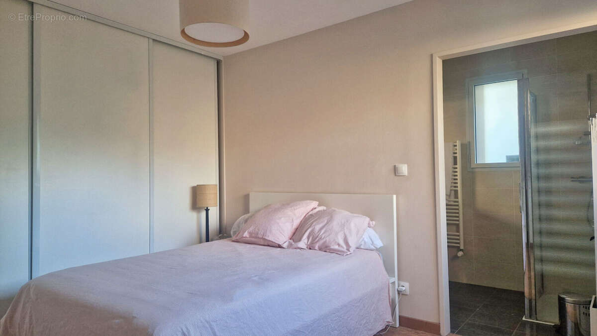 Maison à TASSIN-LA-DEMI-LUNE