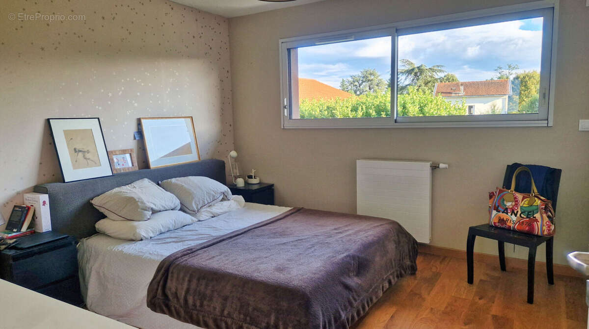 Maison à TASSIN-LA-DEMI-LUNE