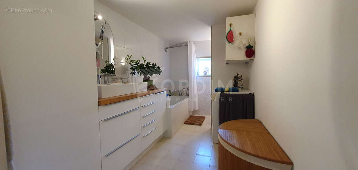 Maison à SUILLY-LA-TOUR