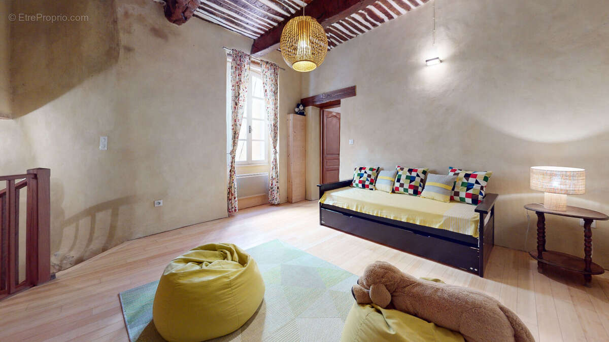 Maison à VAISON-LA-ROMAINE