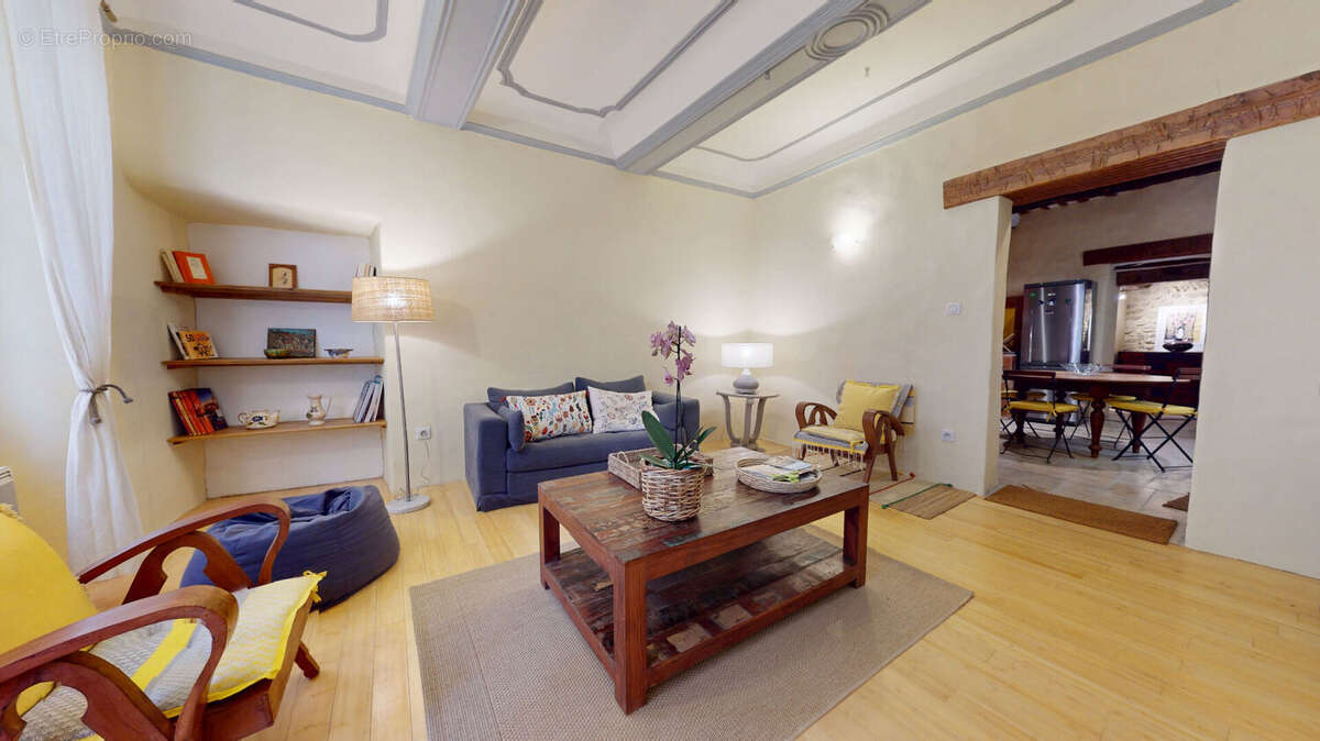 Maison à VAISON-LA-ROMAINE