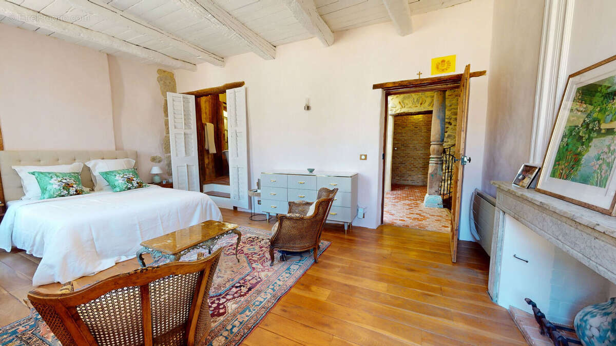 Maison à VAISON-LA-ROMAINE