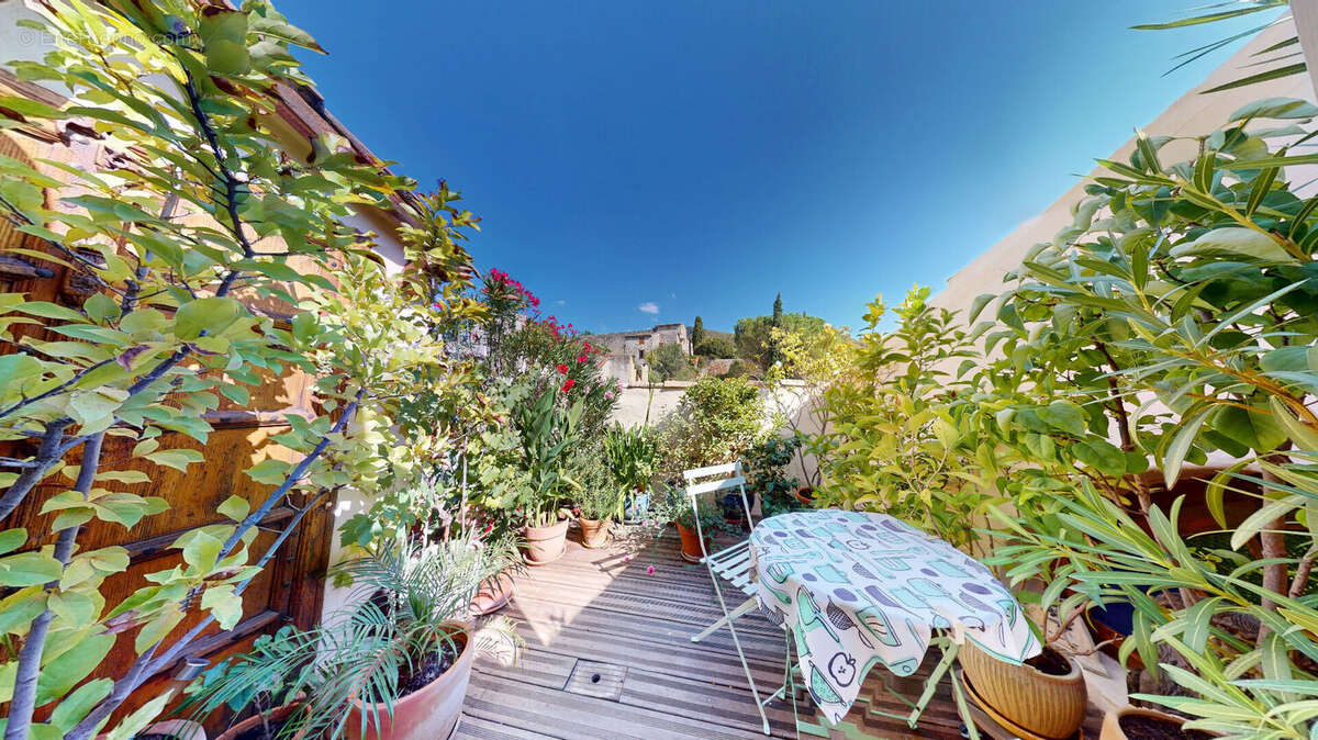 Maison à VAISON-LA-ROMAINE