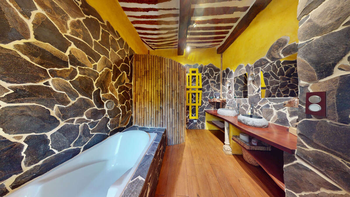 Maison à VAISON-LA-ROMAINE