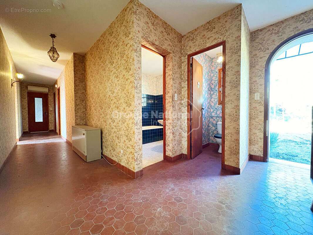 Maison à PELISSANNE