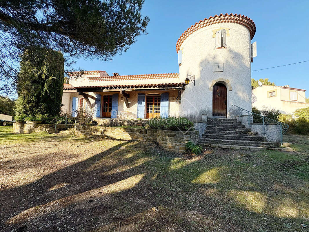 Maison à PELISSANNE