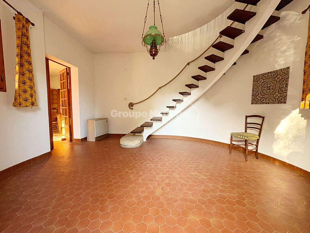 Maison à PELISSANNE