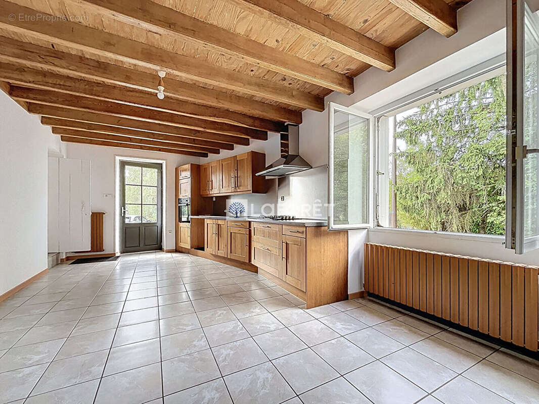 Maison à BEAULIEU-SOUS-PARTHENAY