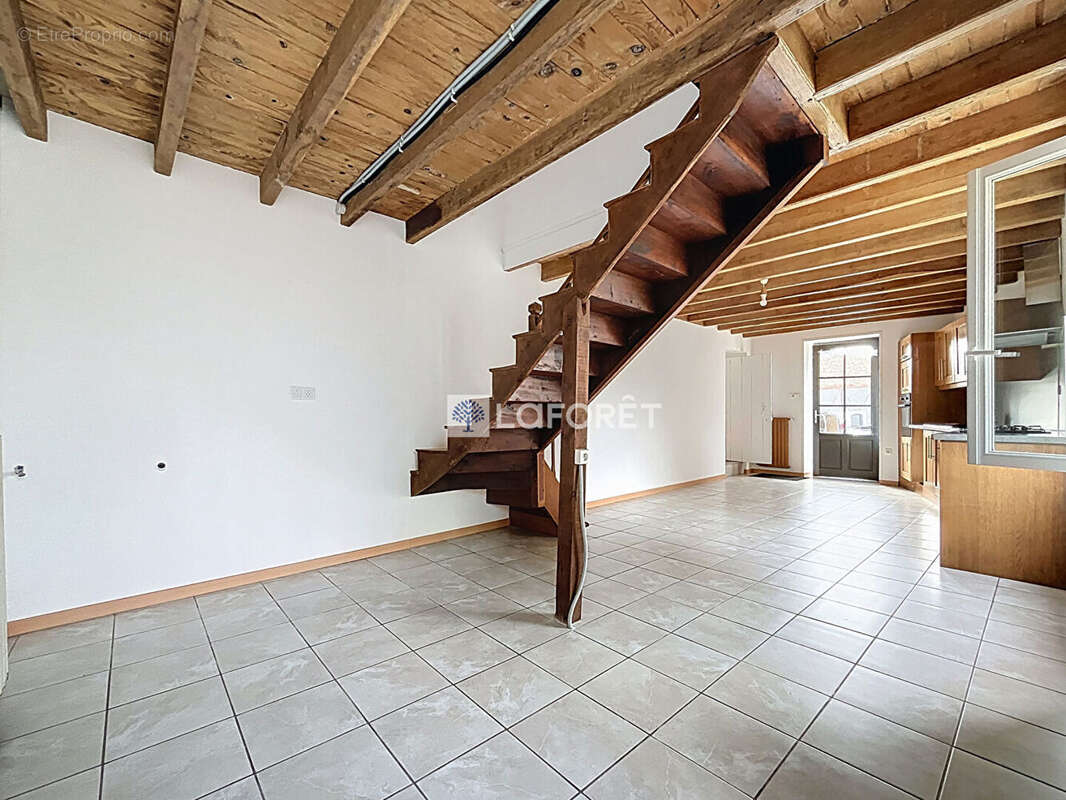 Maison à BEAULIEU-SOUS-PARTHENAY