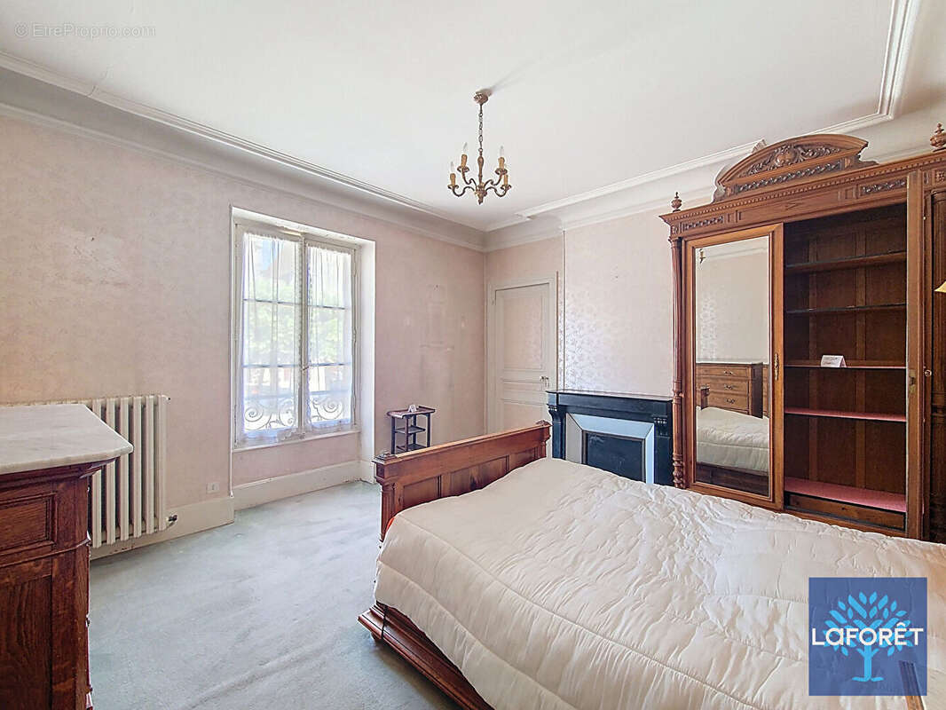 Maison à MORIGNY-CHAMPIGNY