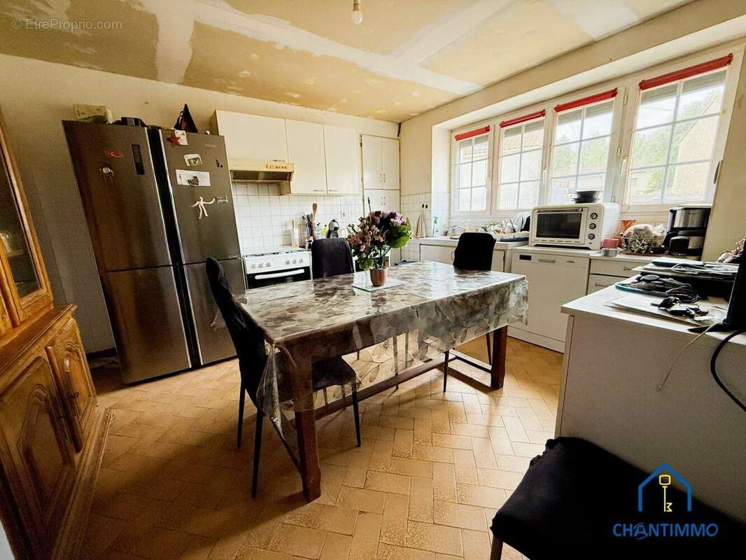 Maison à BAZOGES-EN-PAREDS