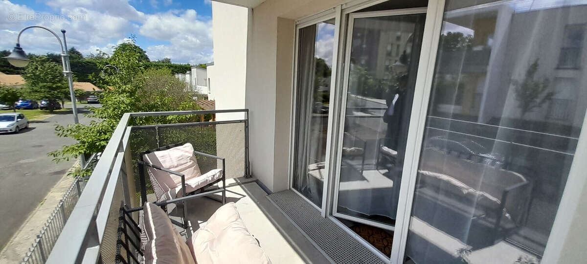 Appartement à SAULX-LES-CHARTREUX