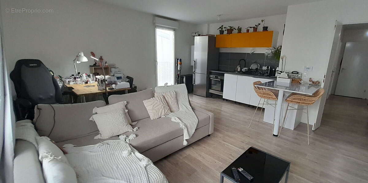 Appartement à SAULX-LES-CHARTREUX