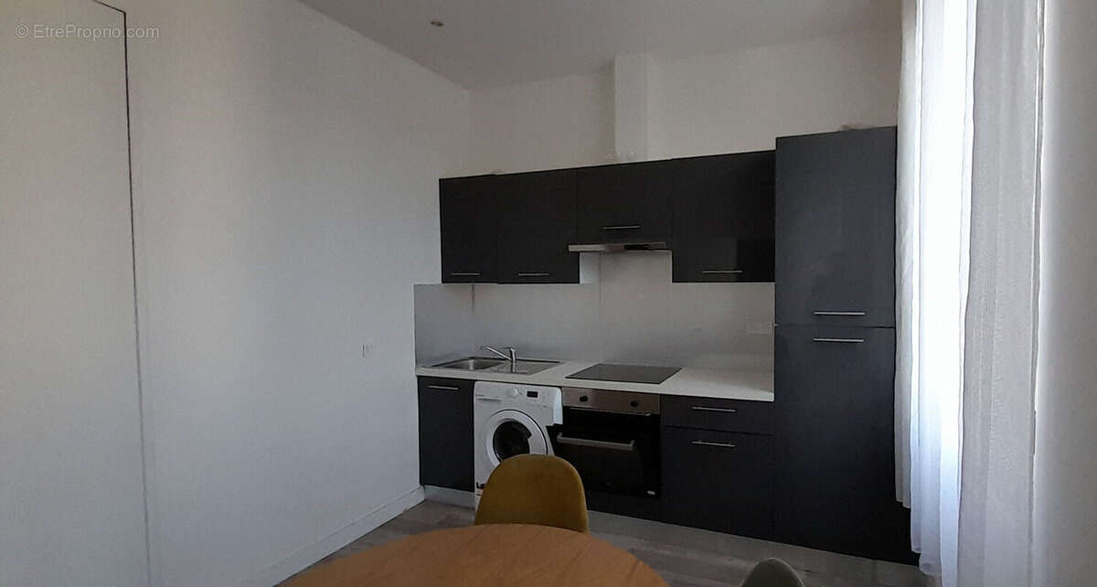 Appartement à LIMOURS