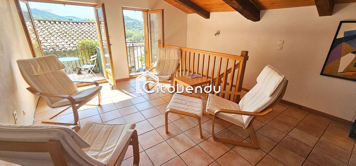 Maison à MONTESQUIEU-DES-ALBERES