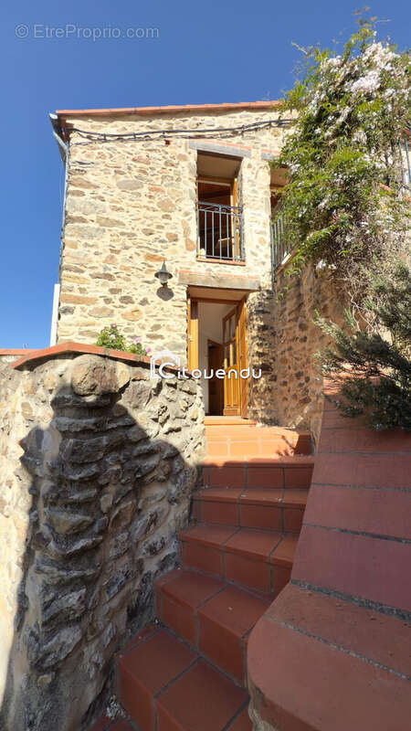 Maison à MONTESQUIEU-DES-ALBERES