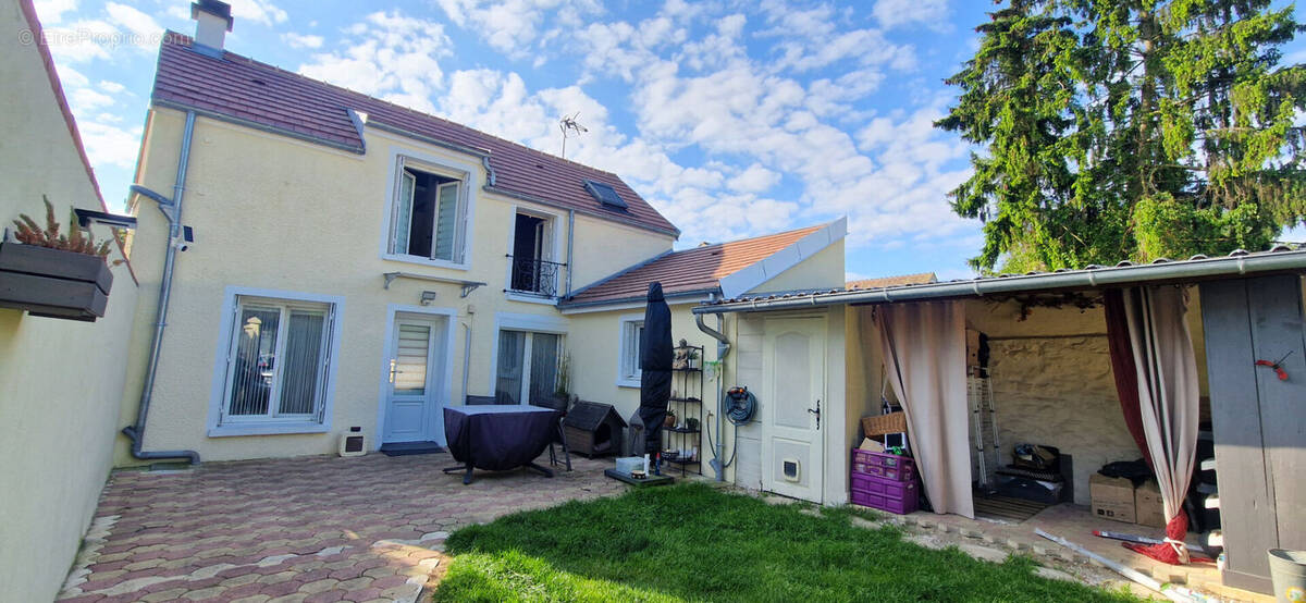 Maison à BELLOY-EN-FRANCE