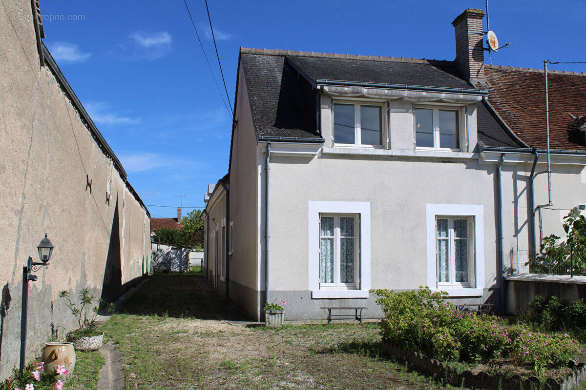 Maison à SELLES-SUR-CHER