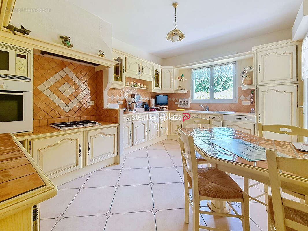 Maison à MESCHERS-SUR-GIRONDE