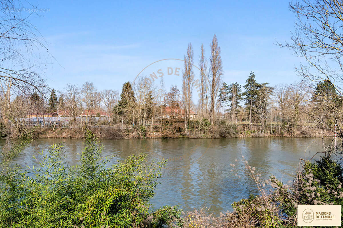 Appartement à BOUGIVAL