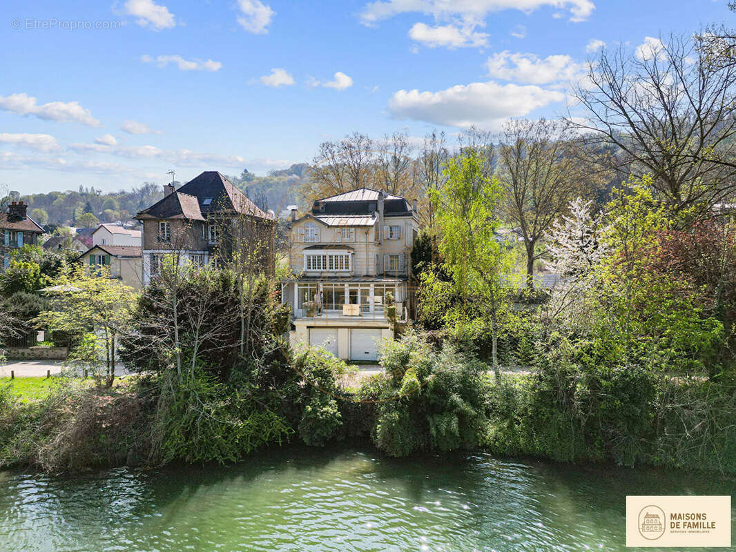 Appartement à BOUGIVAL
