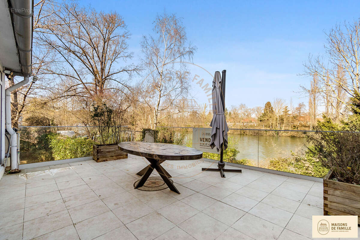 Appartement à BOUGIVAL