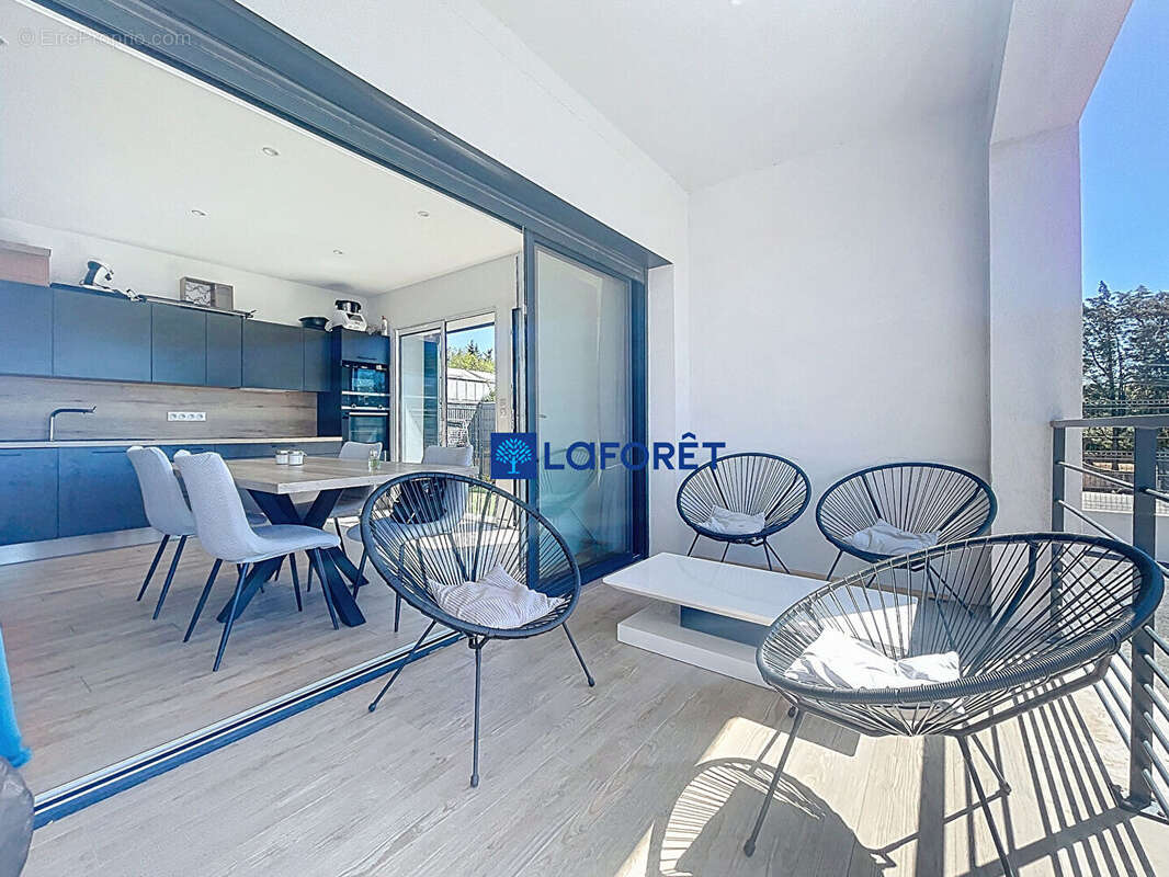 Appartement à CARQUEIRANNE