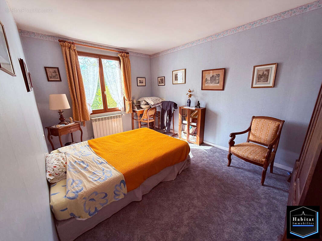 Maison à LE PLESSIS-BELLEVILLE