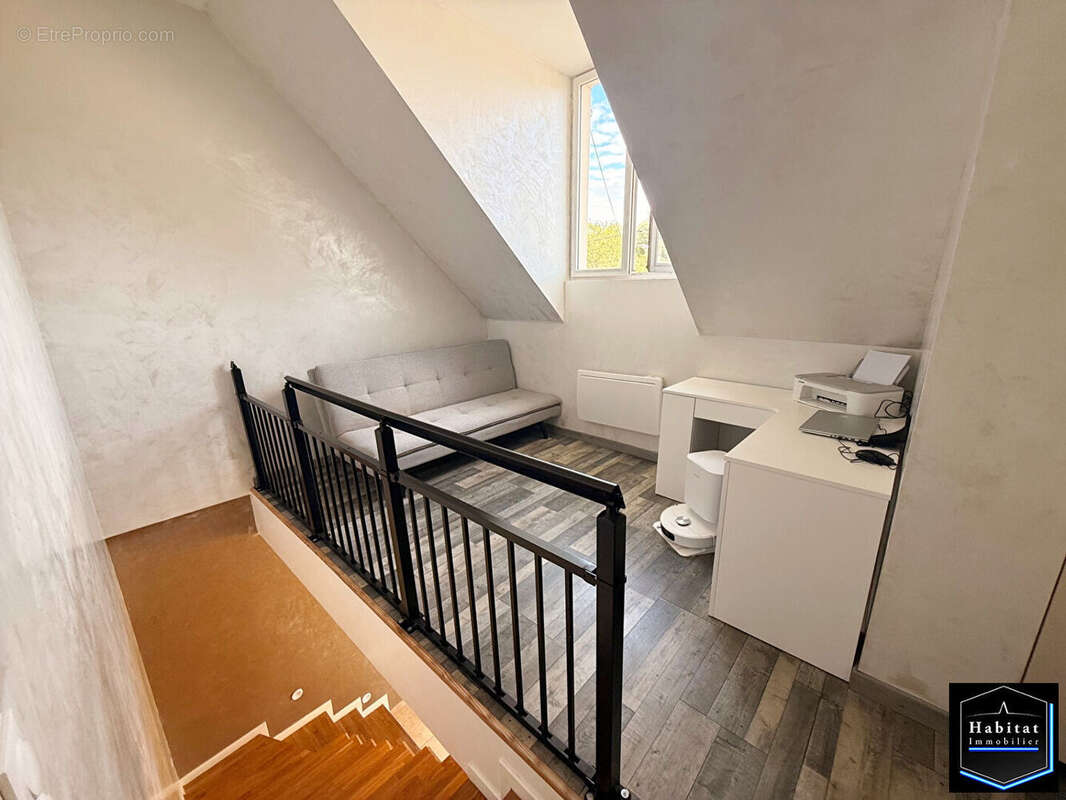 Maison à LE PLESSIS-BELLEVILLE