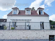 Maison à VER-SUR-LAUNETTE