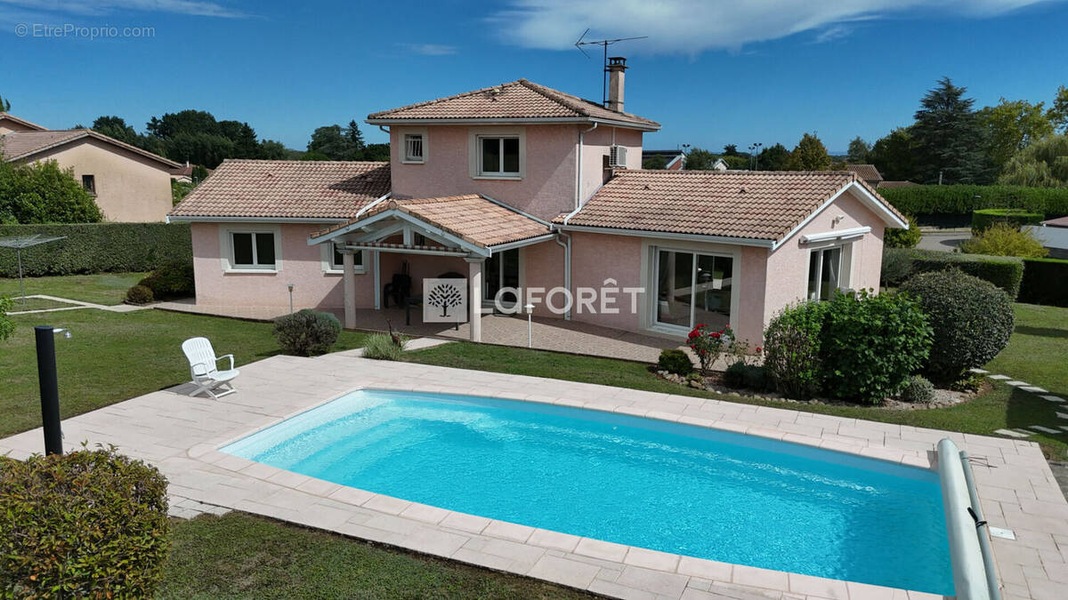 Maison à SAINT-TRIVIER-SUR-MOIGNANS