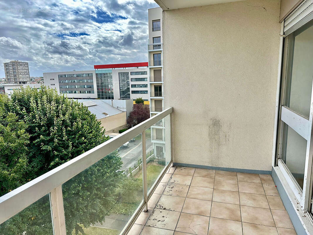 Appartement à IVRY-SUR-SEINE