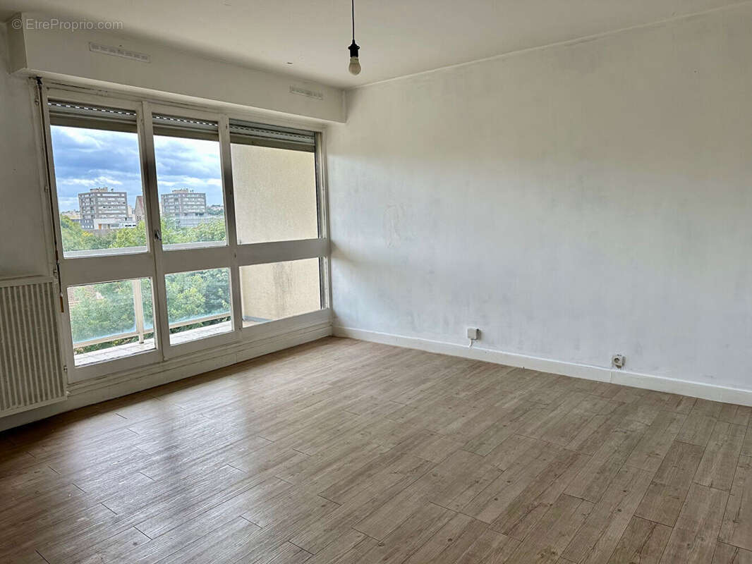 Appartement à IVRY-SUR-SEINE