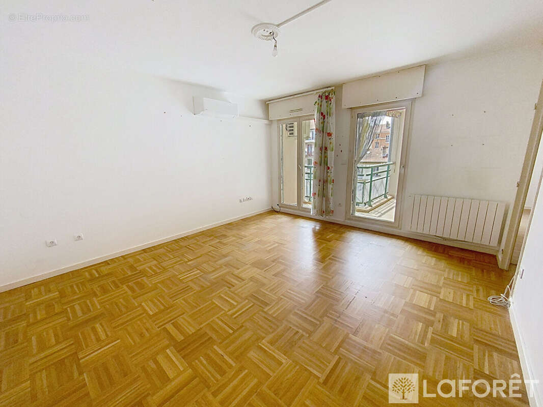 Appartement à LYON-1E