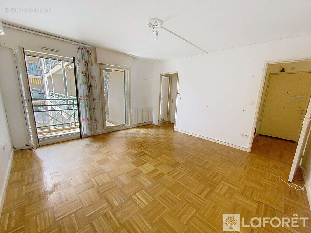 Appartement à LYON-1E