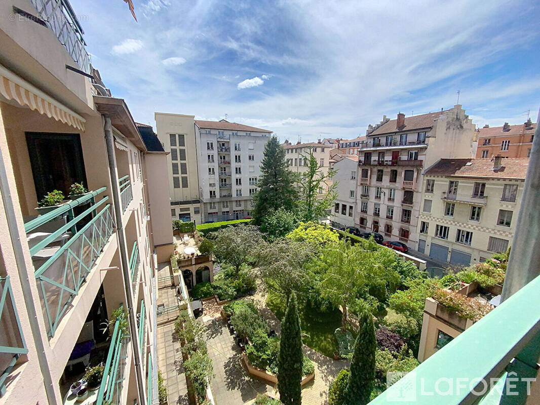 Appartement à LYON-1E
