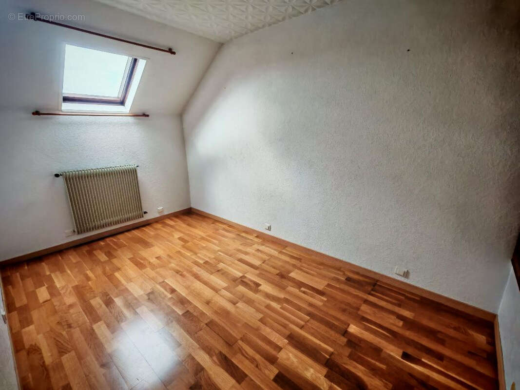 Maison à SARTROUVILLE