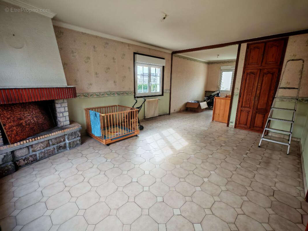 Maison à SARTROUVILLE