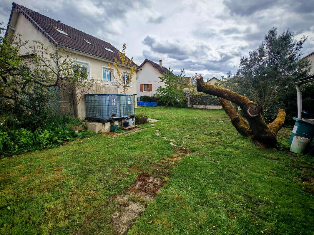 Maison à SARTROUVILLE