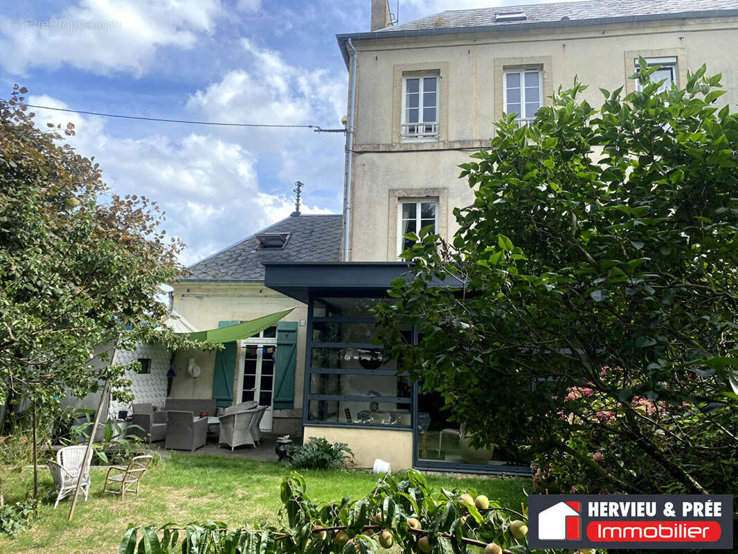 Maison à OUISTREHAM