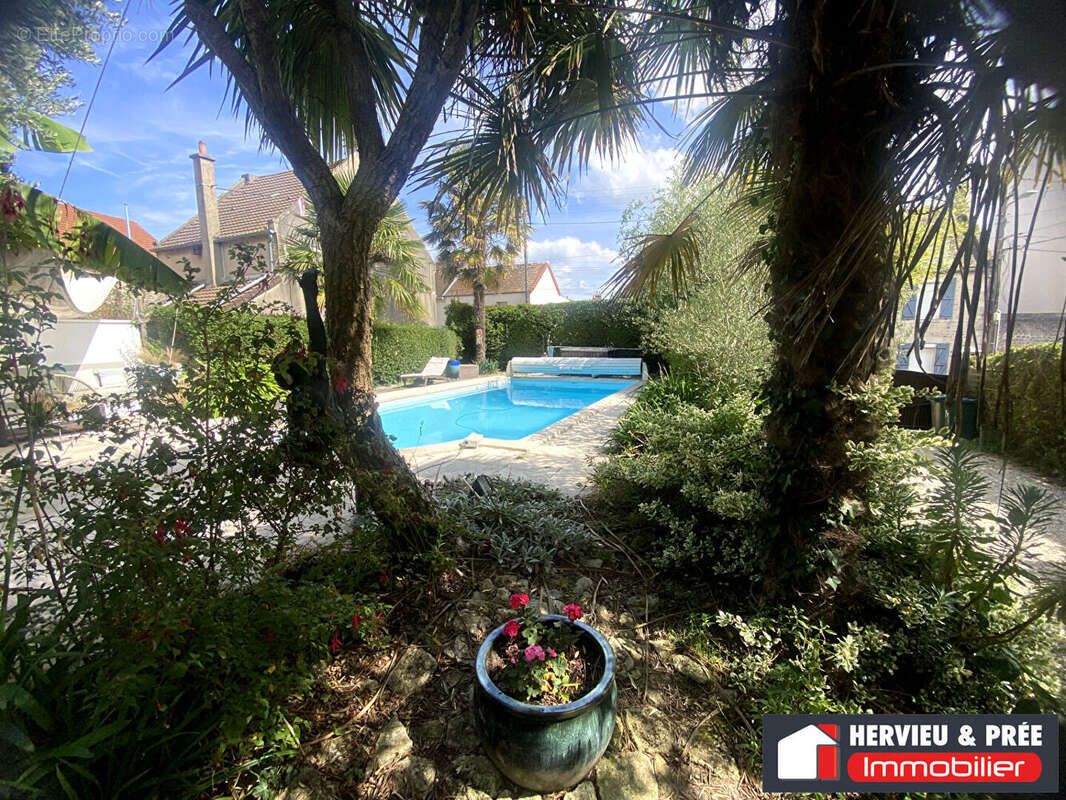 Maison à OUISTREHAM