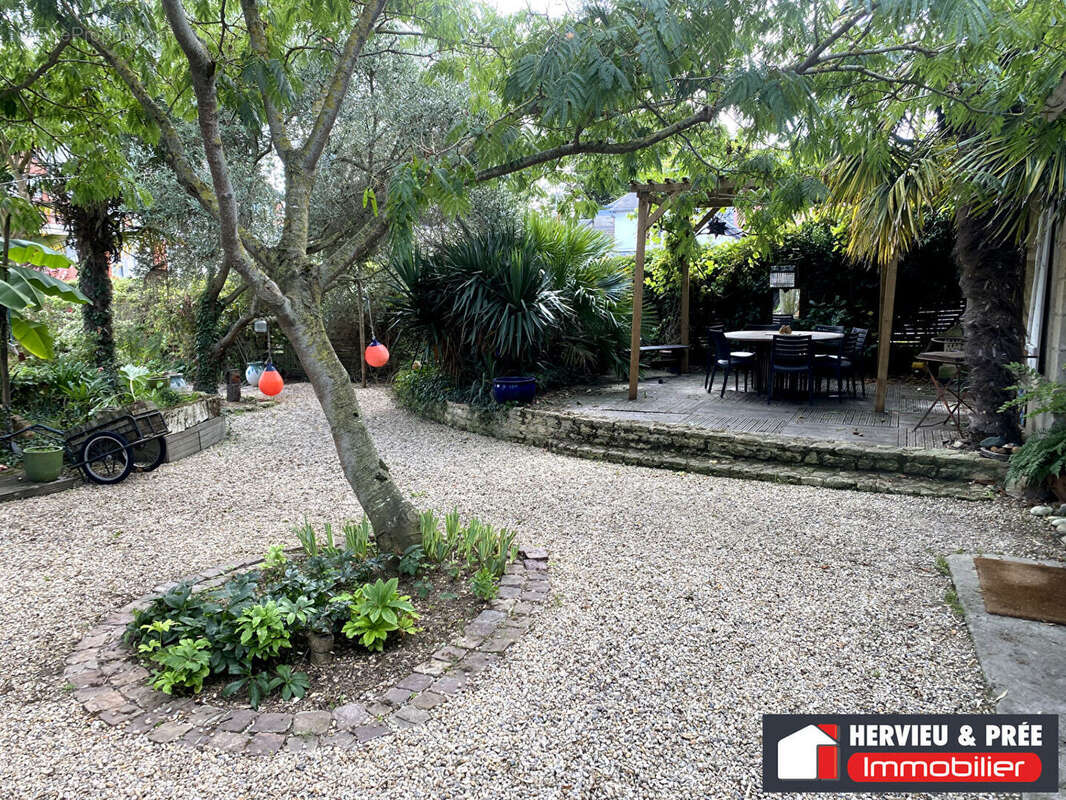 Maison à OUISTREHAM