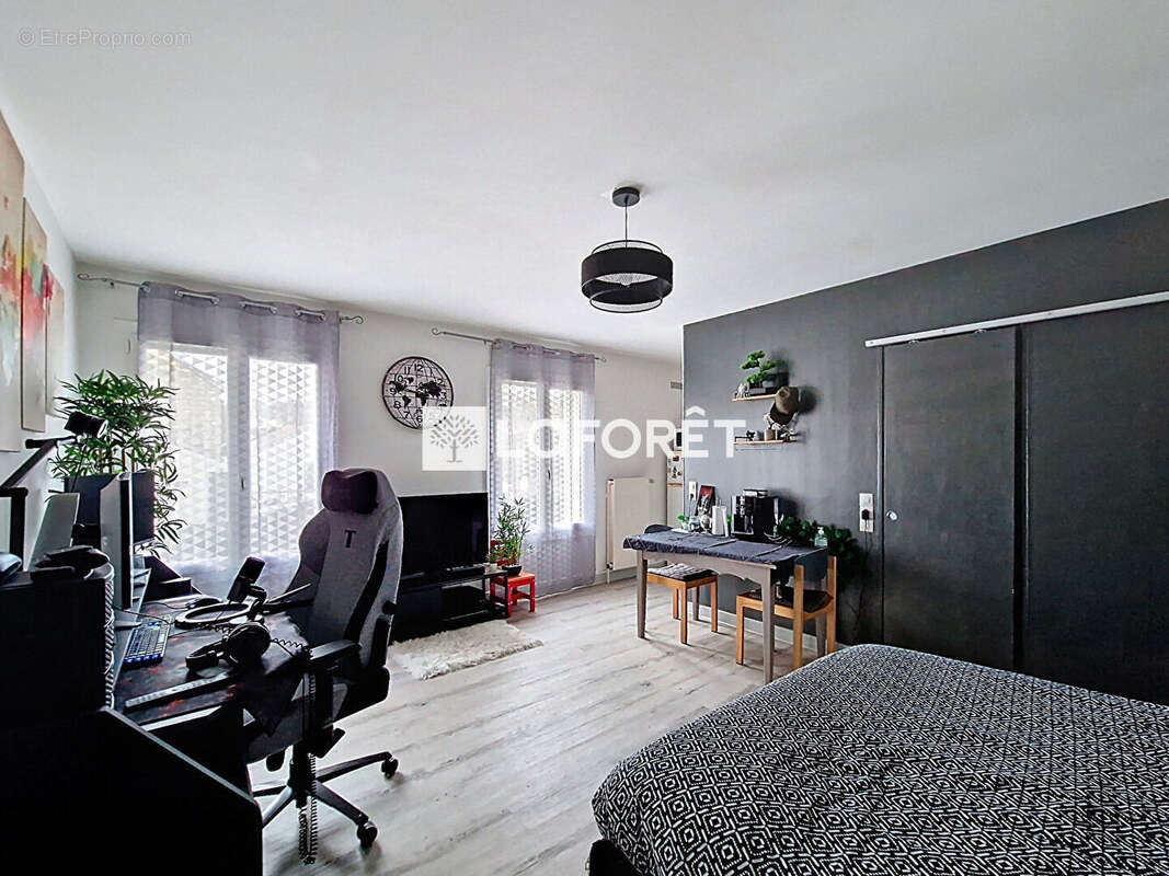 Appartement à PONTOISE
