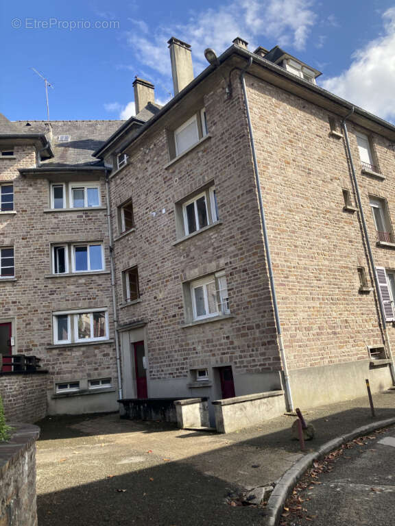 Appartement à CONDE-SUR-NOIREAU