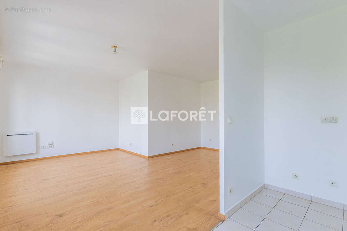 Appartement à MORANGIS