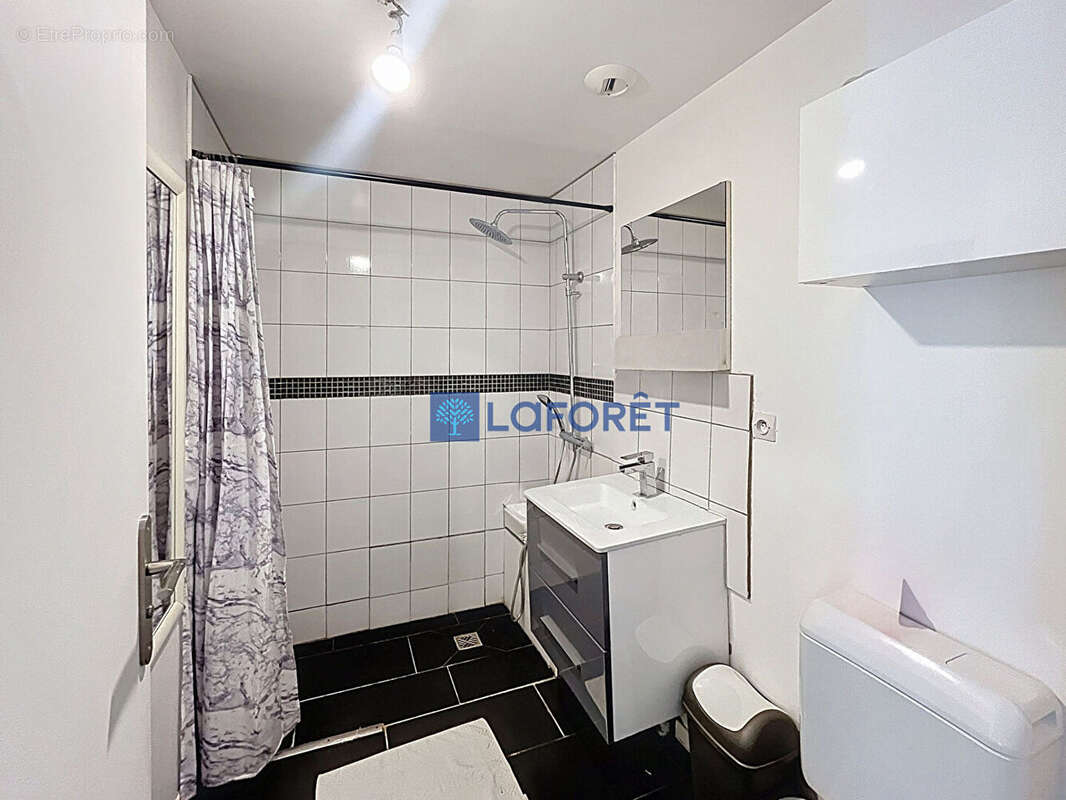 Appartement à SAVIGNY-LE-TEMPLE